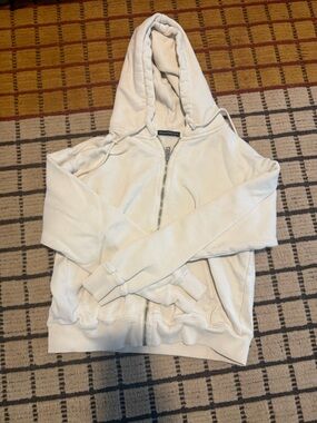 Brandy Melville - Light Cream Zip-Up Hoodie